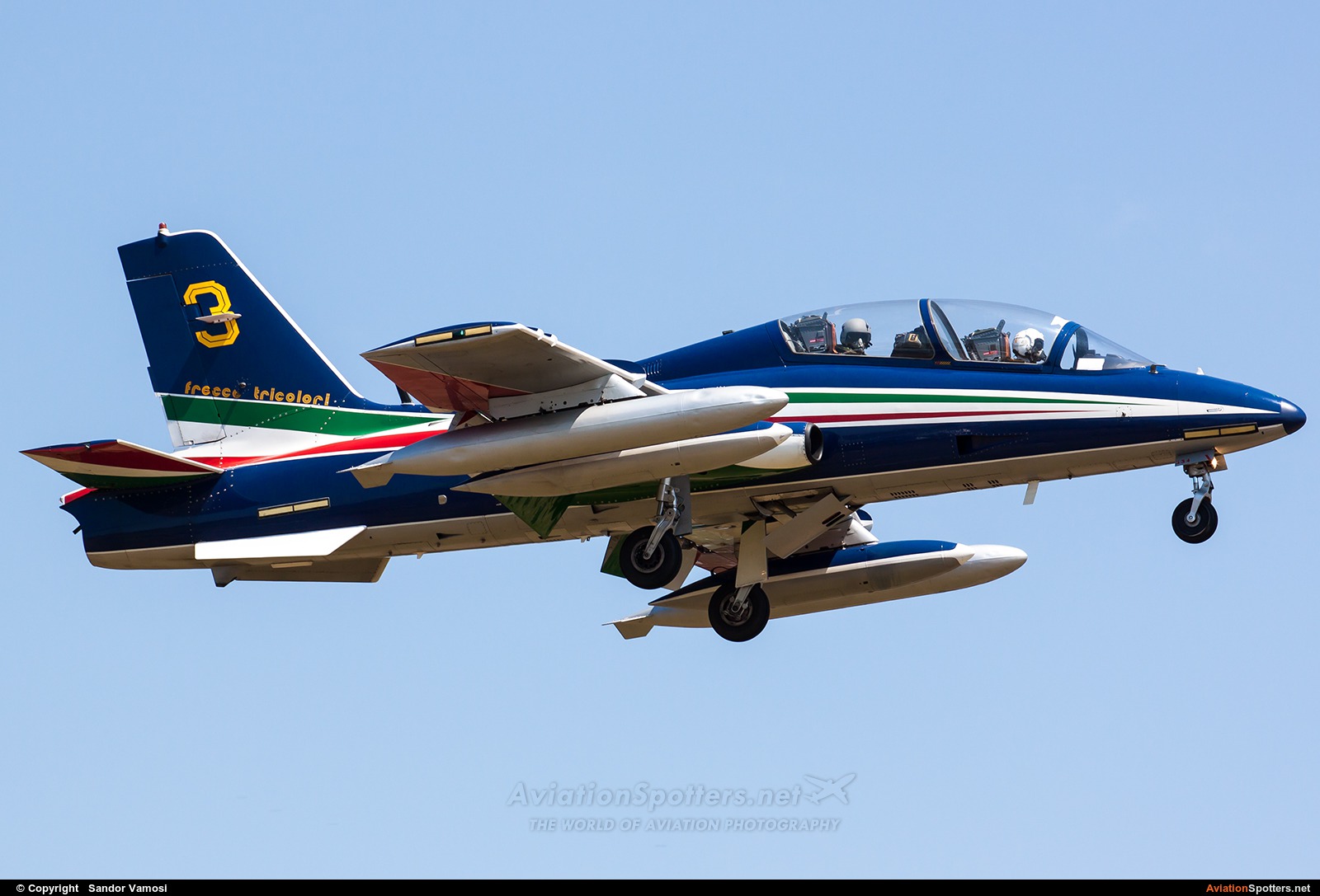 Italy - Air Force : Frecce Tricolori  -  MB-339-A-PAN  (MM54473) By Sandor Vamosi (ALEX67)
