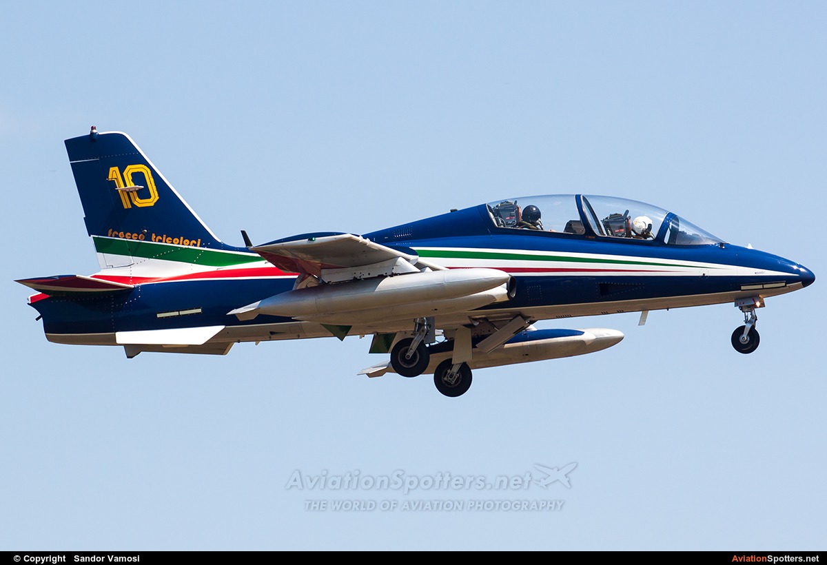 Italy - Air Force : Frecce Tricolori  -  MB-339-A-PAN  (MM54479) By Sandor Vamosi (ALEX67)