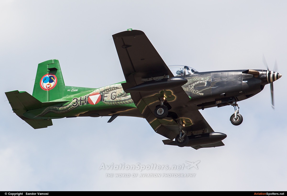 Austria - Air Force  -  PC-7 I & II  (3H-FG) By Sandor Vamosi (ALEX67)