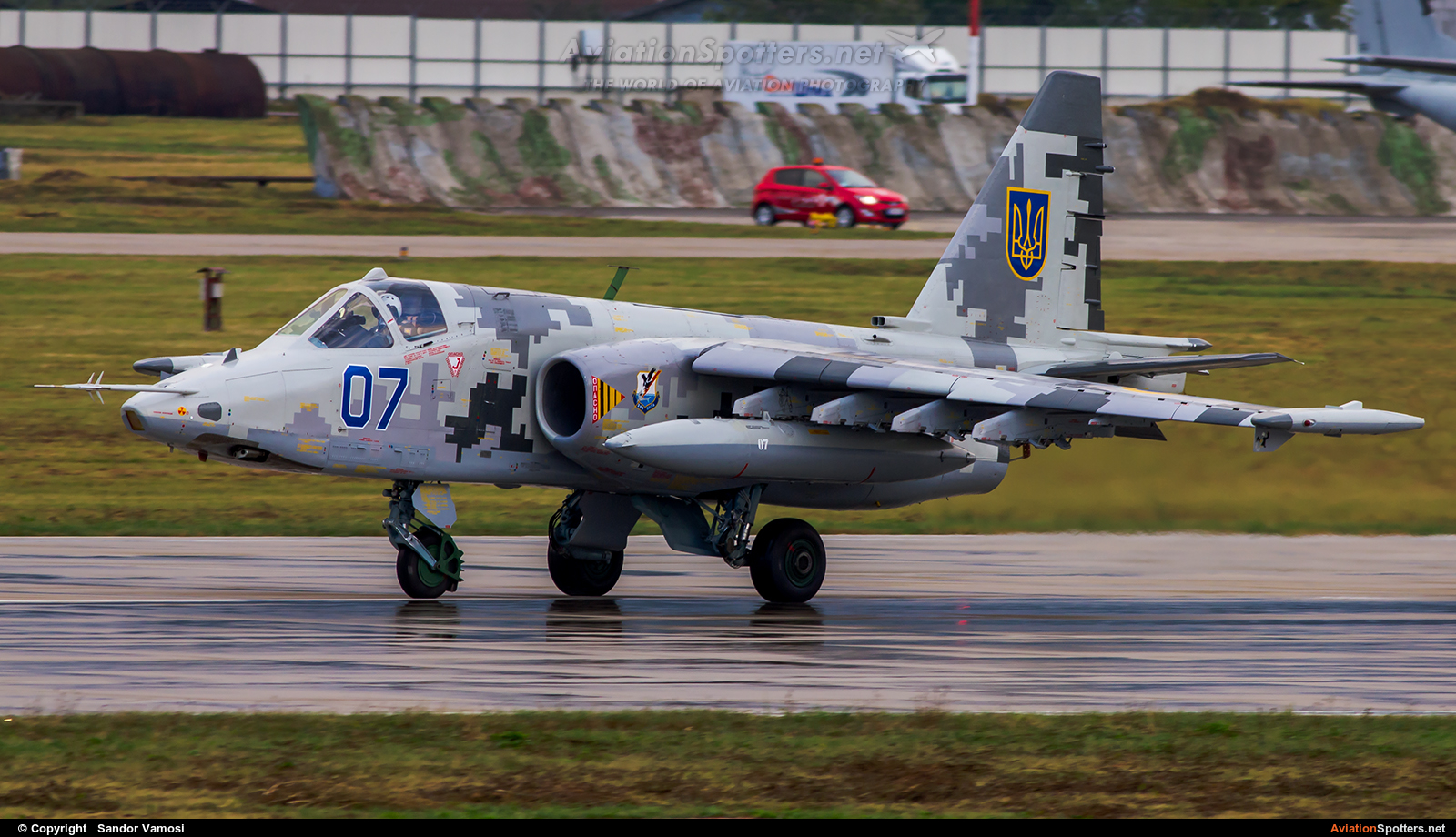 Ukraine - Air Force  -  Su-25M1  (07) By Sandor Vamosi (ALEX67)