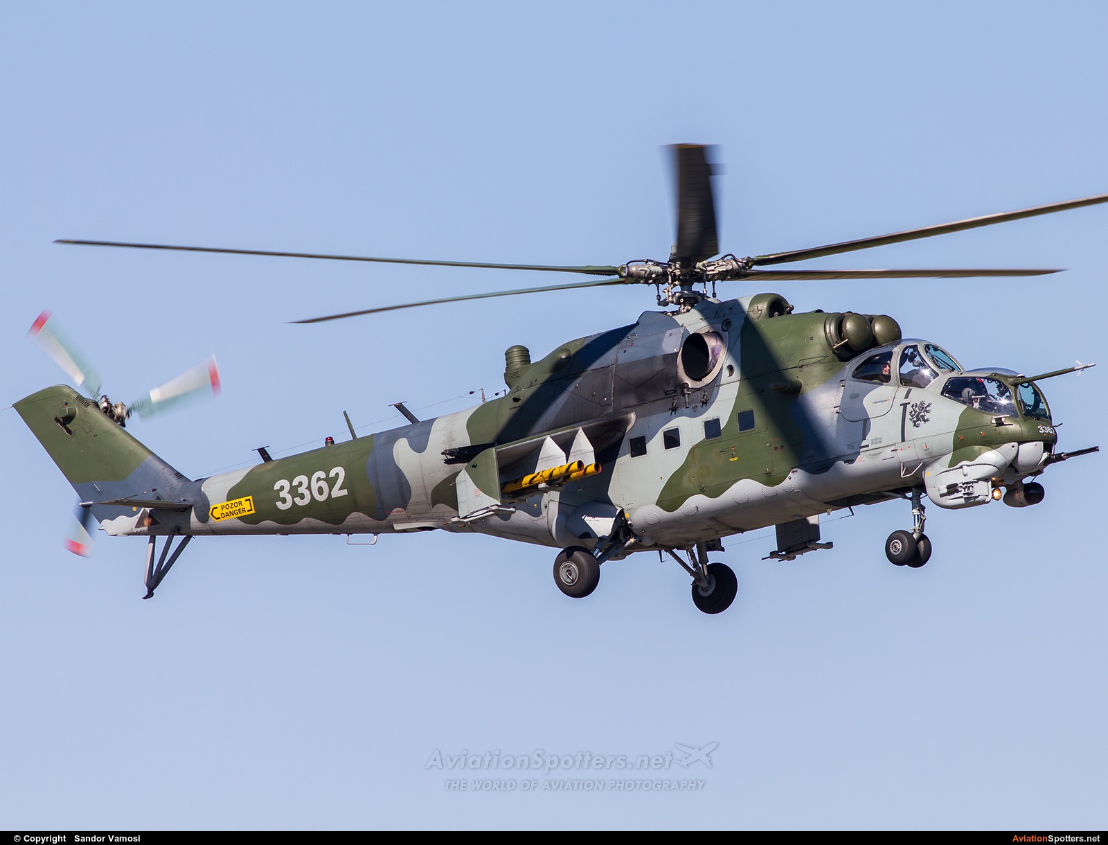 Czech - Air Force  -  Mi-35  (3362) By Sandor Vamosi (ALEX67)