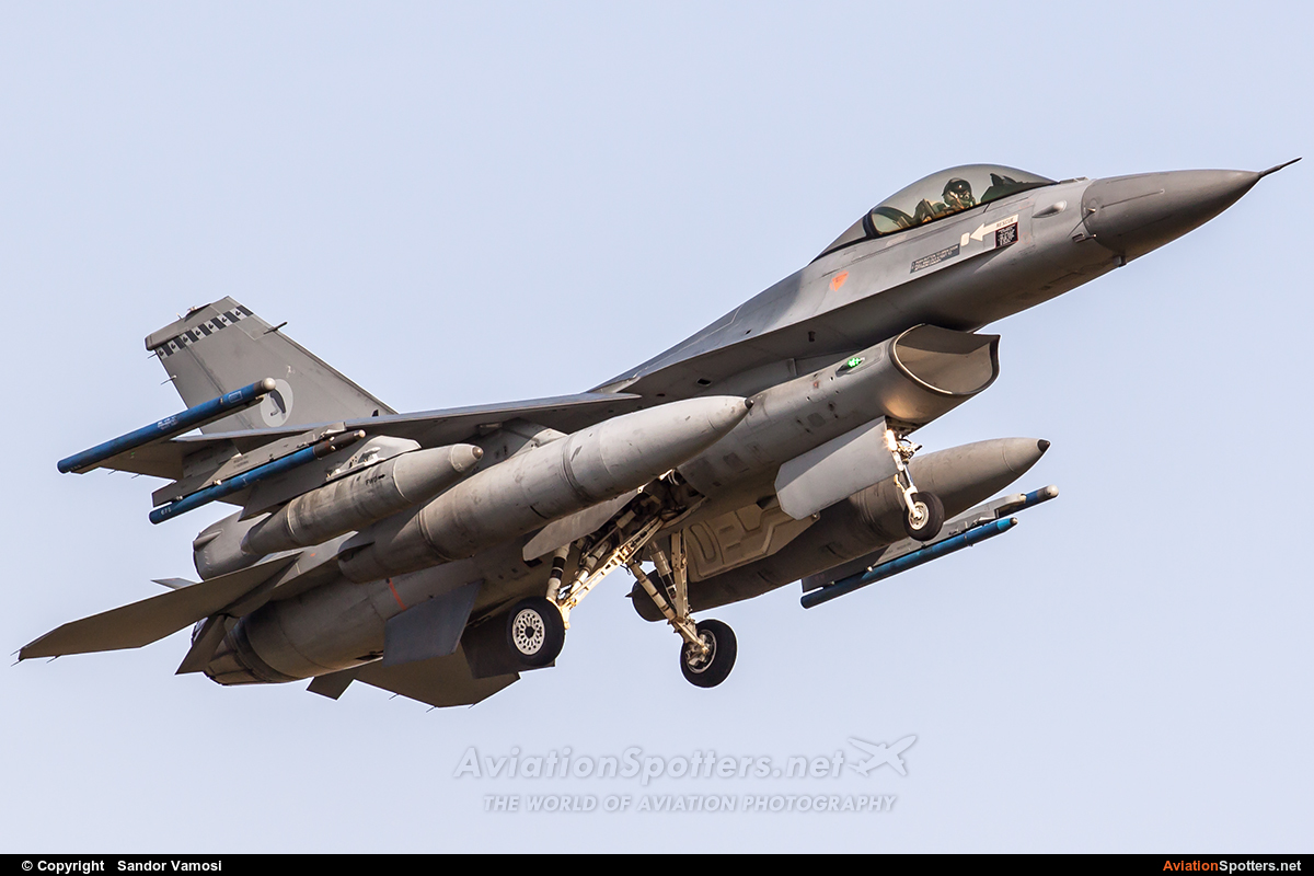   F-16AM Fighting Falcon  (J-644) By Sandor Vamosi (ALEX67)