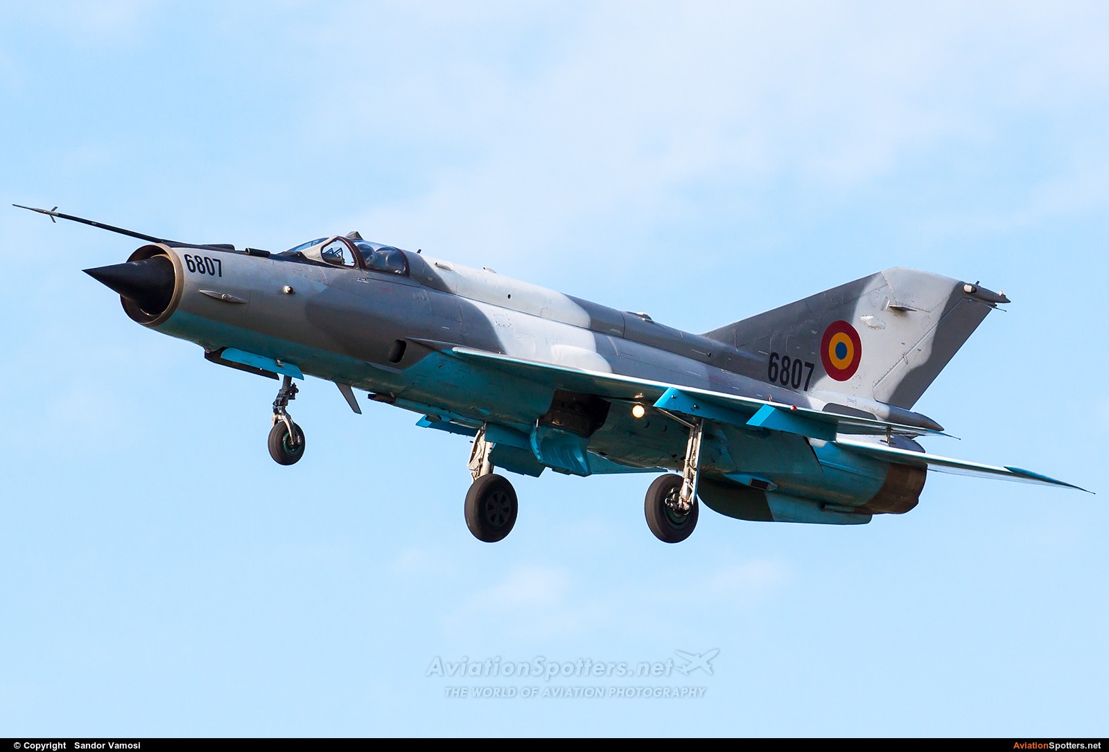 Romania - Air Force  -  MiG-21 LanceR C  (6807) By Sandor Vamosi (ALEX67)