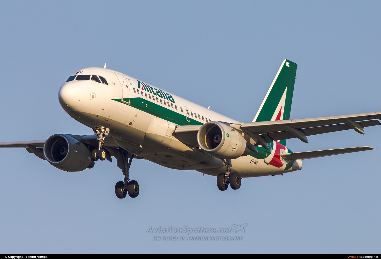 Alitalia  -  A319-111  (EI-IMX) By Sandor Vamosi (ALEX67)