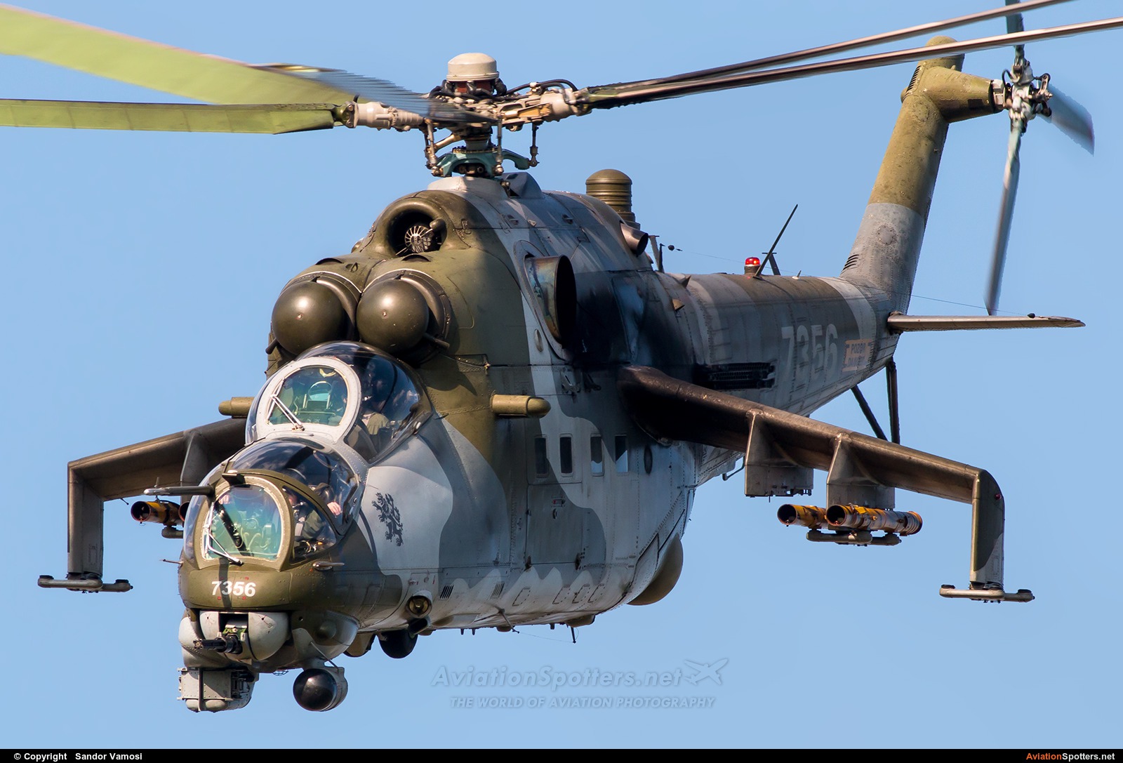 Czech - Air Force  -  Mi-24V  (7356) By Sandor Vamosi (ALEX67)