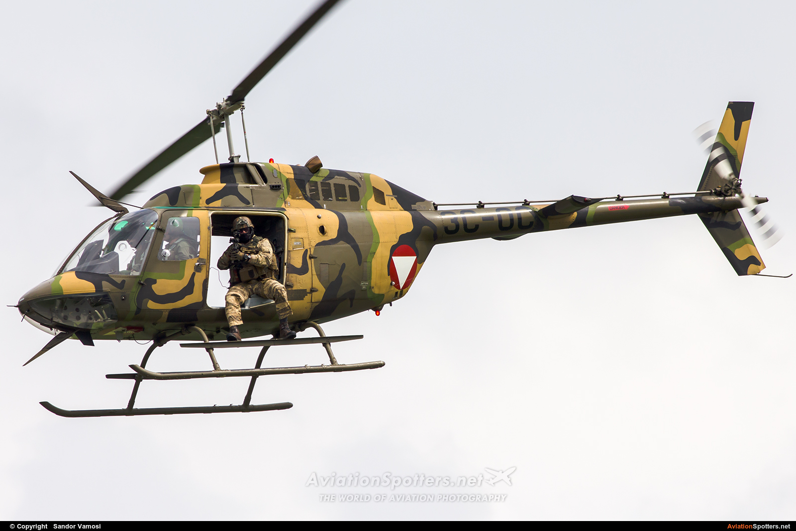 Australia - Air Force  -  OH-58B Kiowa  (3C-OC) By Sandor Vamosi (ALEX67)