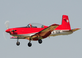 Pilatus - PC-7 I & II (A-926) - fallto78