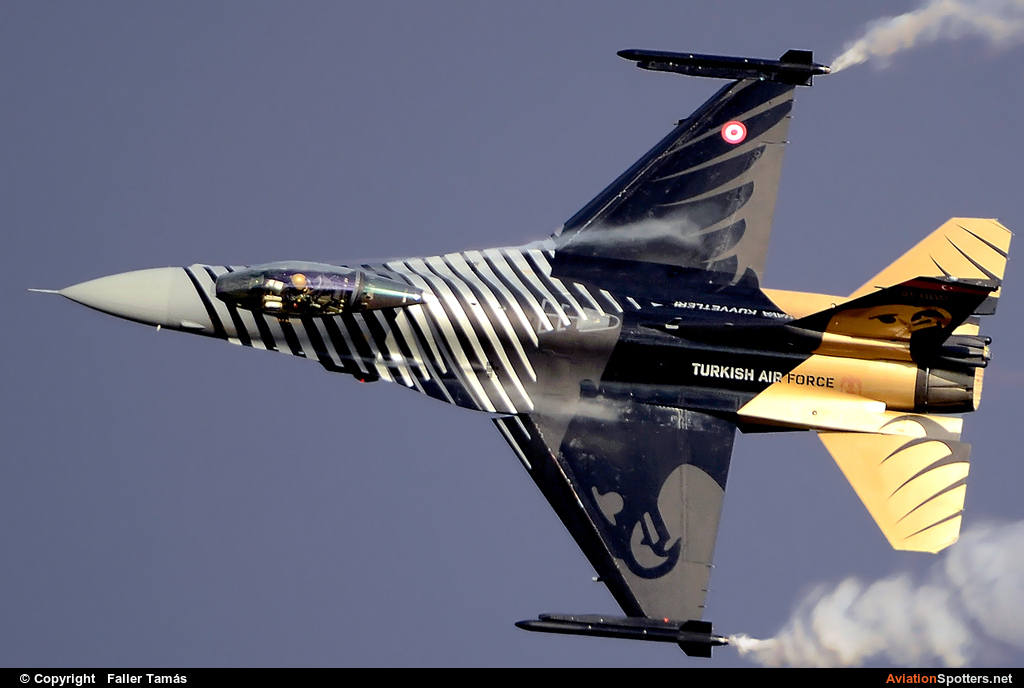 Turkey - Air Force  -  F-16C Fighting Falcon  (91-0011) By Faller Tamás (fallto78)