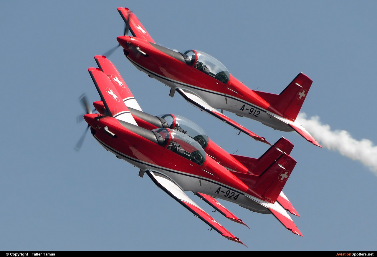 Switzerland - Air Force  -  PC-7 I & II  (A-924) By Faller Tamás (fallto78)
