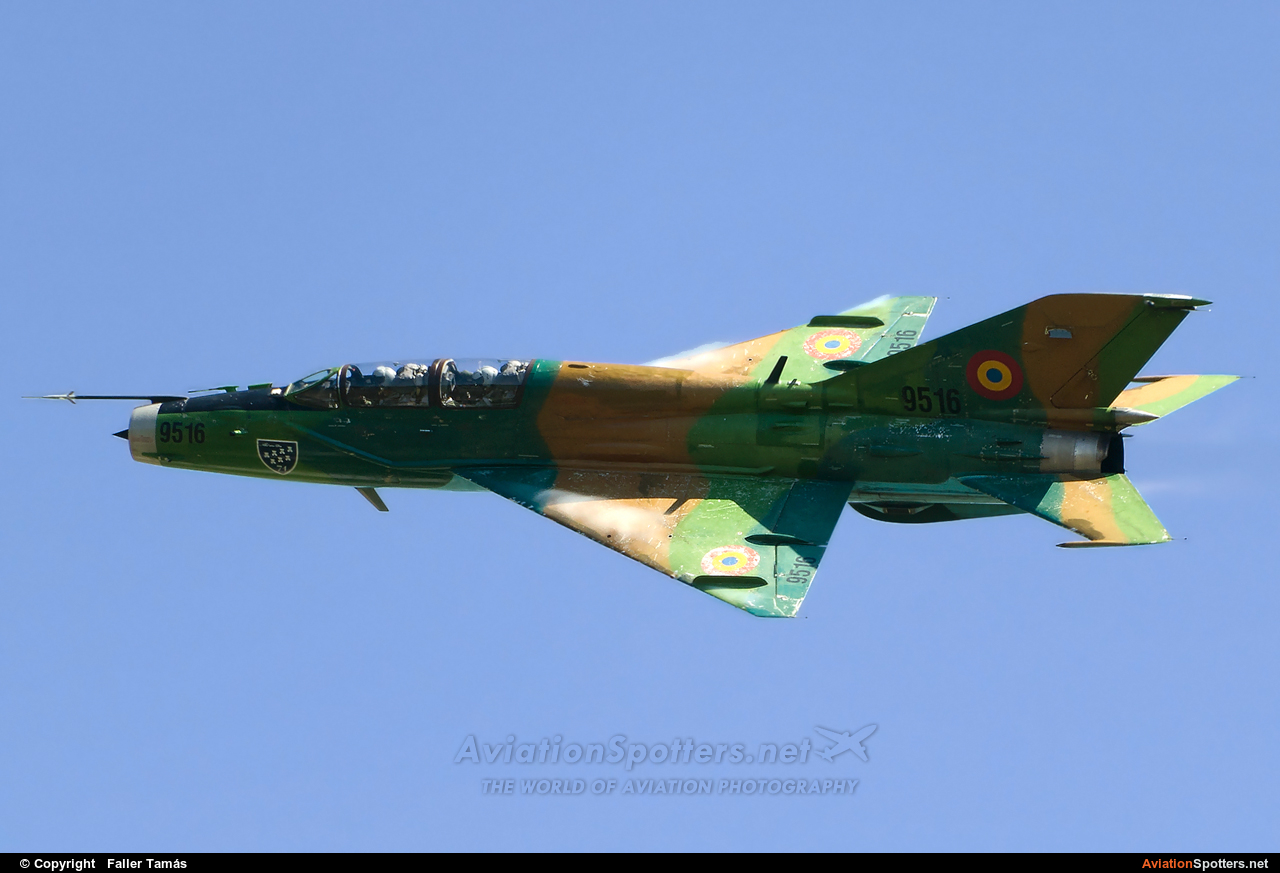 Romania - Air Force  -  MiG-21UM  (9516) By Faller Tamás (fallto78)
