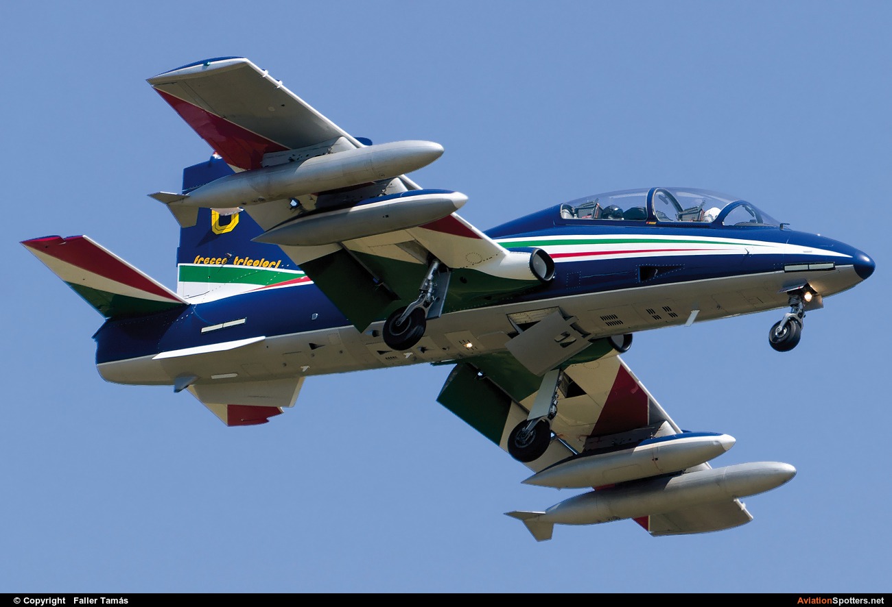 Italy - Air Force : Frecce Tricolori  -  MB-339-A-PAN  (MM55052) By Faller Tamás (fallto78)