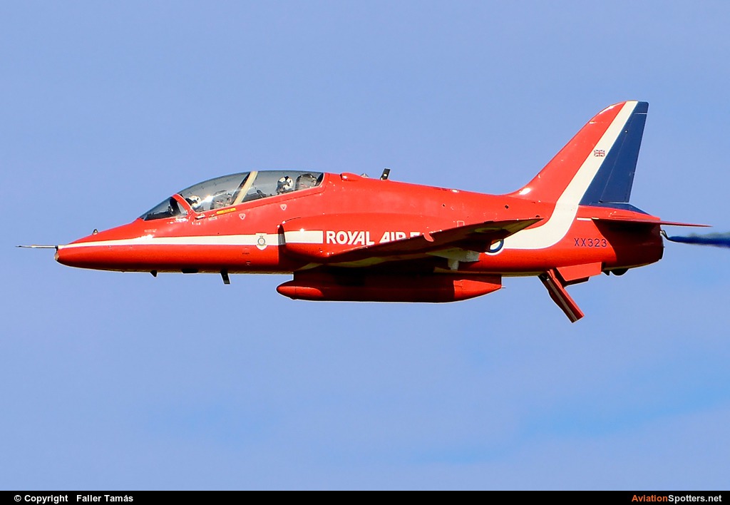 UK - Air Force: Red Arrows  -  Hawk T.1- 1A  (XX323) By Faller Tamás (fallto78)