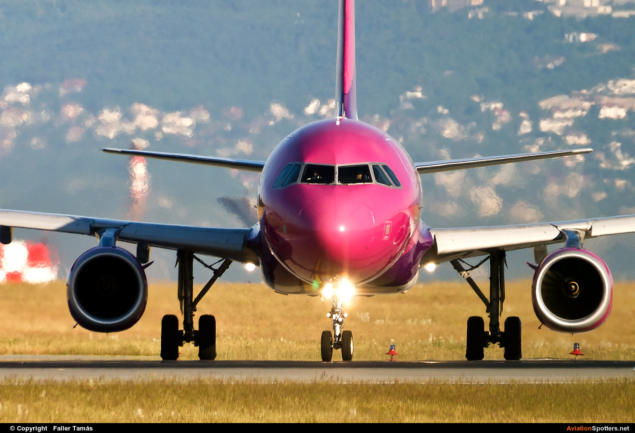 Wizz Air  -  A320  (HA-LWM) By Faller Tamás (fallto78)