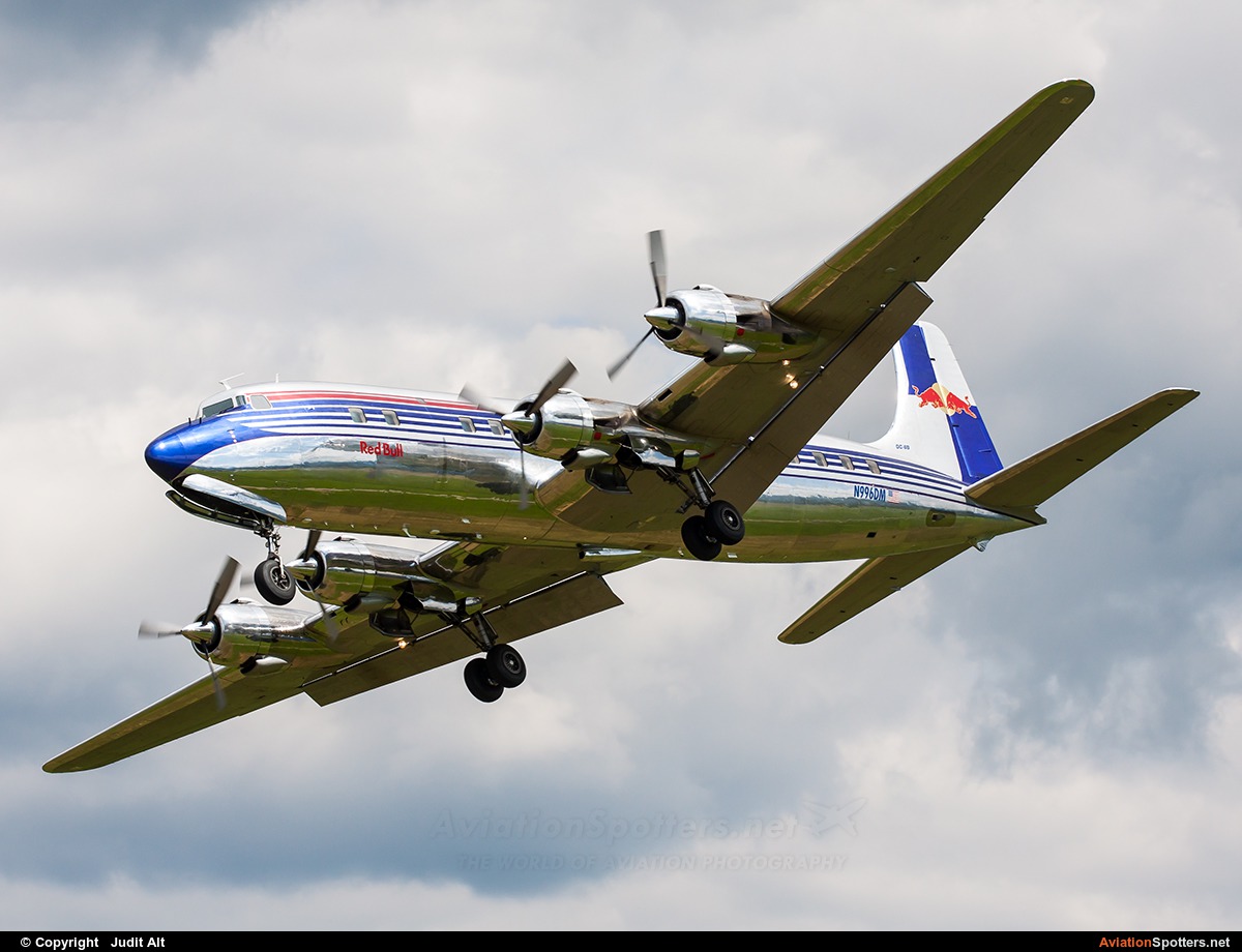 The Flying Bulls  -  DC-6B  (N996DM) By Judit Alt (Judit)