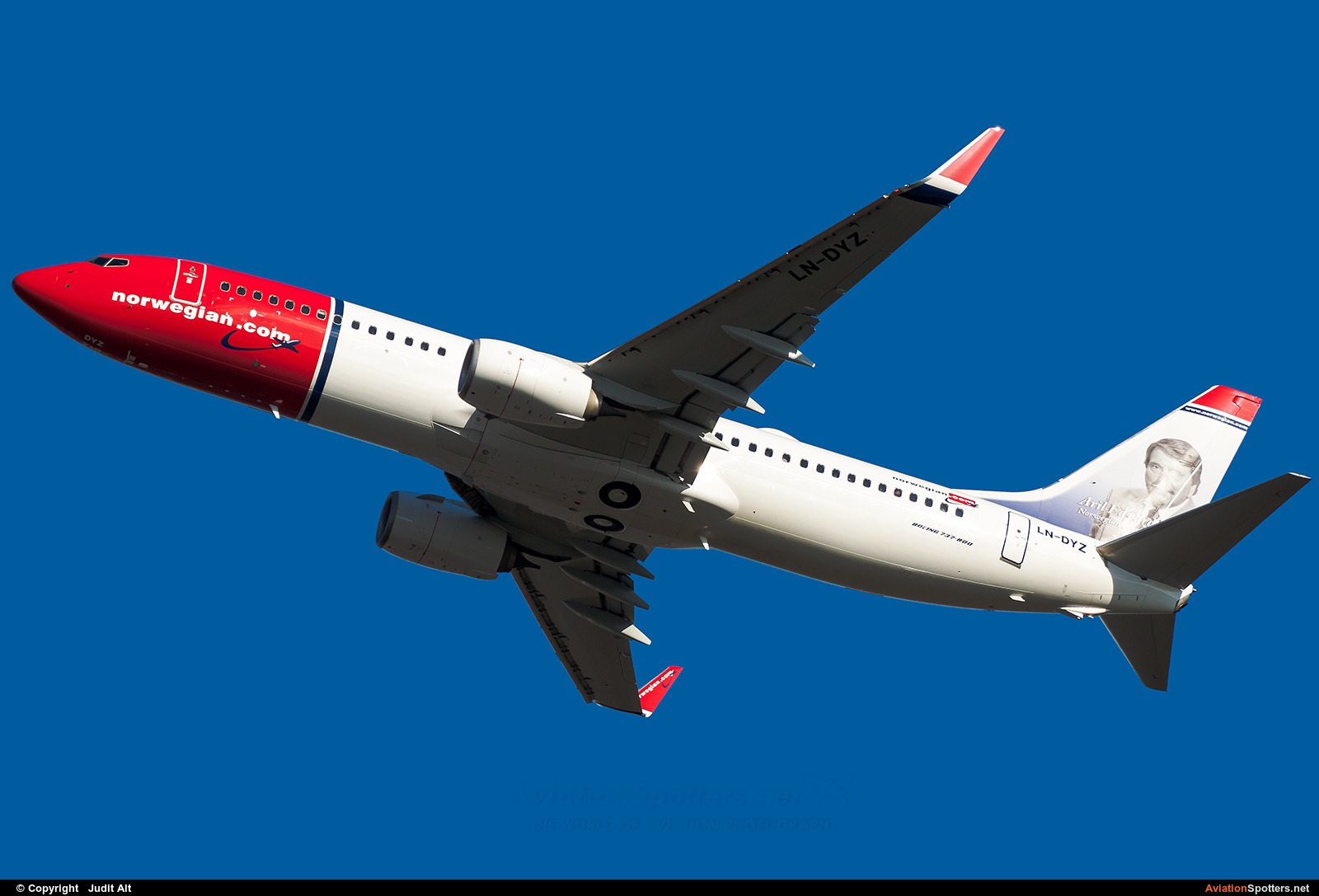 Norwegian Air Shuttle  -  737-800  (LN-DYZ) By Judit Alt (Judit)
