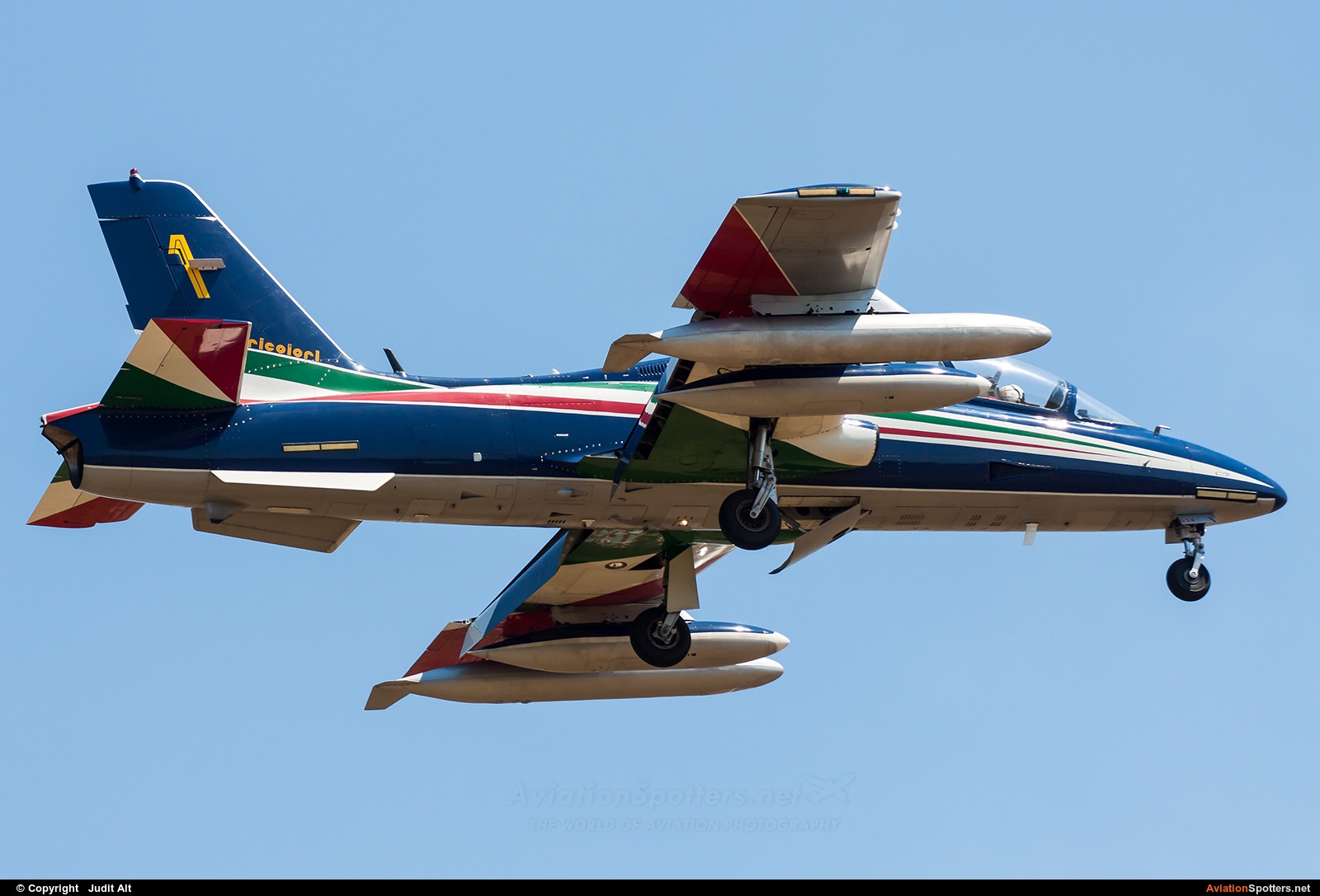 Italy - Air Force : Frecce Tricolori  -  MB-339-A-PAN  (MM54551) By Judit Alt (Judit)