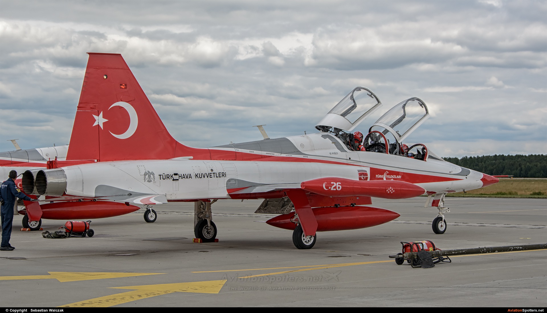 Turkey - Air Force : Turkish Stars  -  NF-5B  (71-4026) By Sebastian Walczak (Strange)