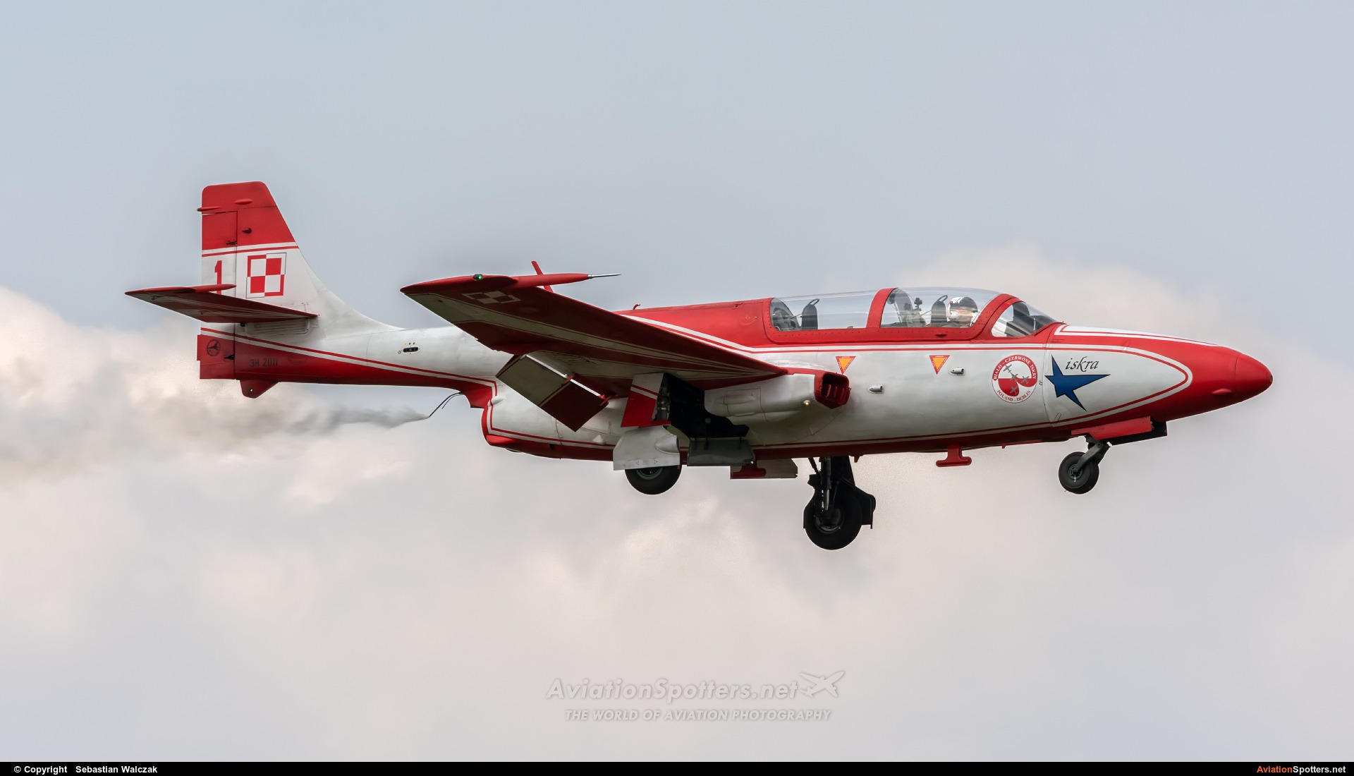 Poland - Air Force: White & Red Iskras  -  TS-11 Iskra  (3H-2011) By Sebastian Walczak (Strange)