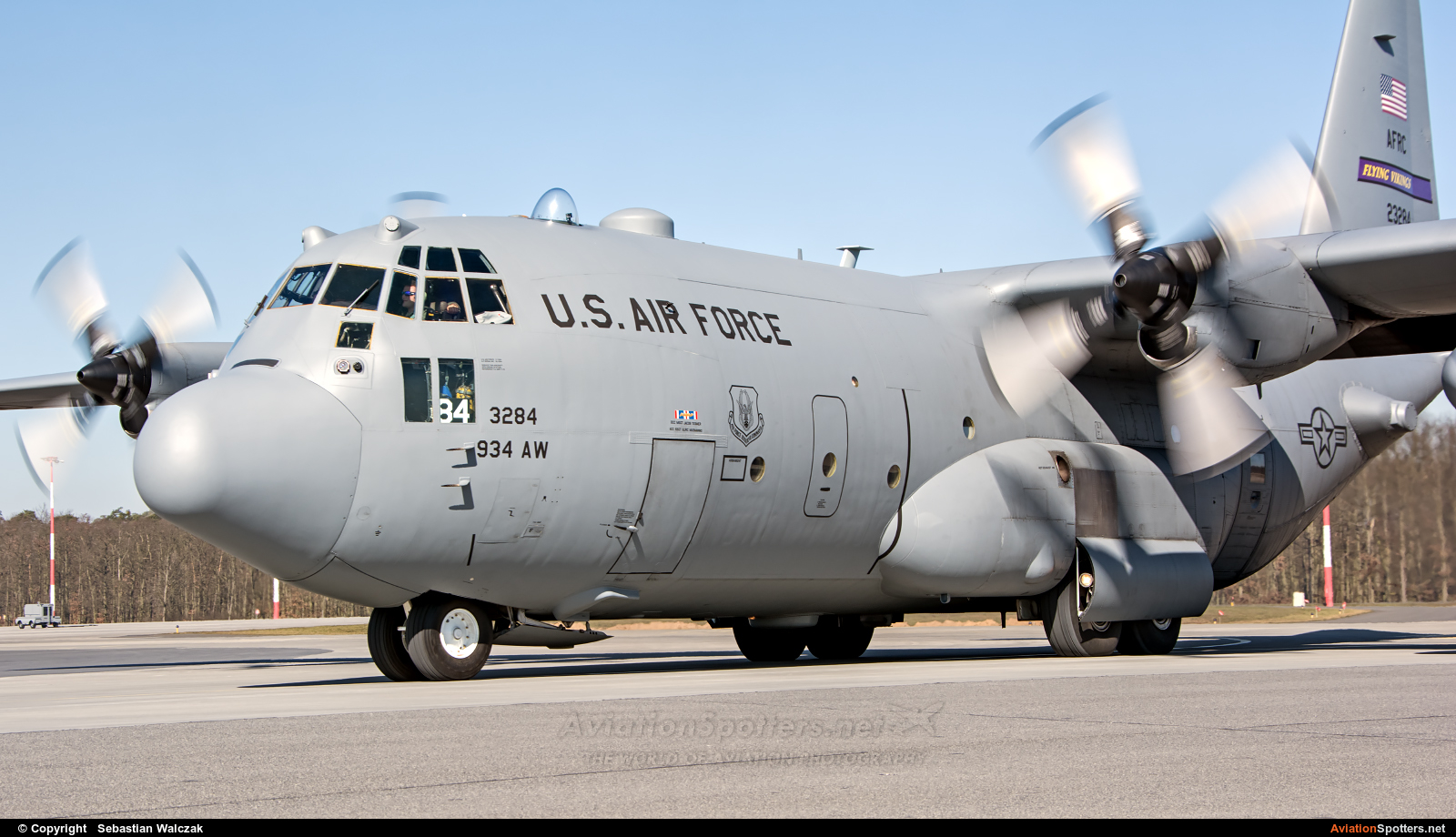 USA - Air Force AFRC  -  C-130H Hercules  (92-3284) By Sebastian Walczak (Strange)