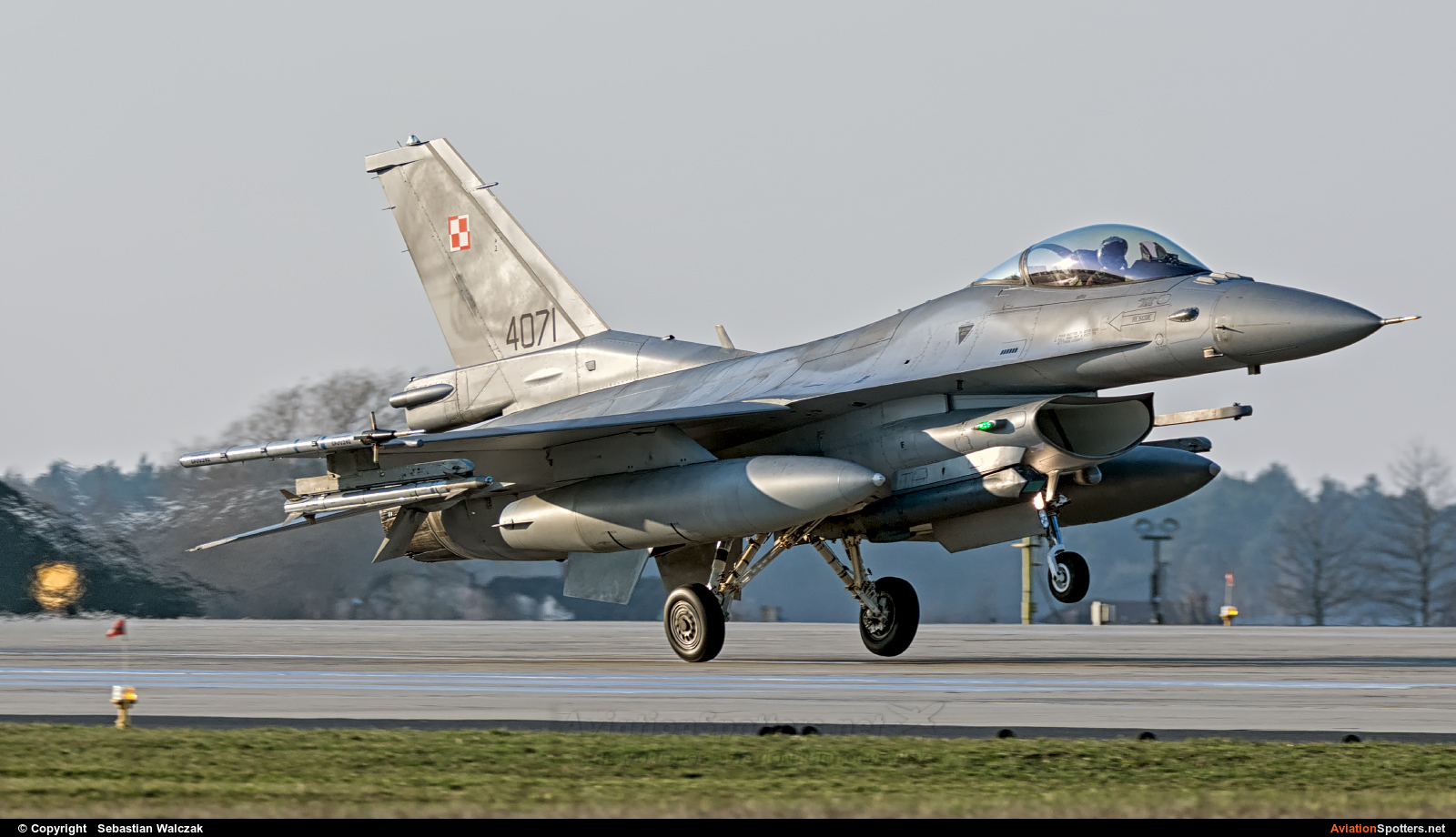 Poland - Air Force  -  F-16C Jastrząb  (4071) By Sebastian Walczak (Strange)