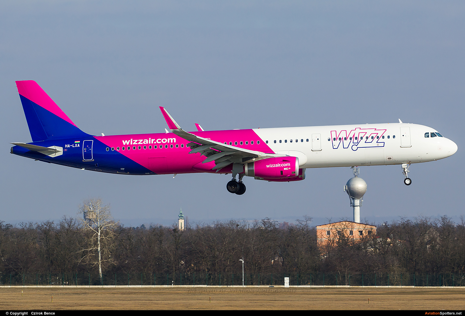 Wizz Air  -  A321-231  (HA-LXA) By Czirok Bence (Orosmet)