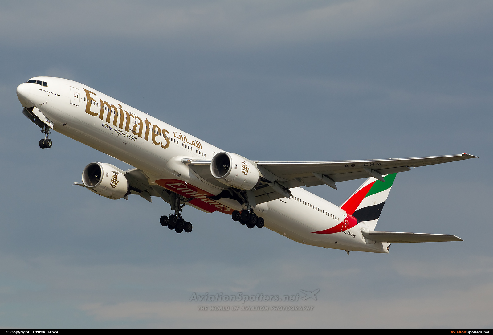 Emirates Airlines  -  777-300  (A6-EMM) By Czirok Bence (Orosmet)