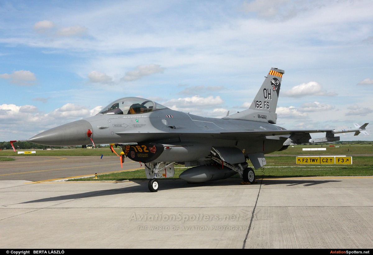 USA - Air Force  -  F-16C Fighting Falcon  (86-0262) By BERTA LÁSZLÓ (BERTAL)
