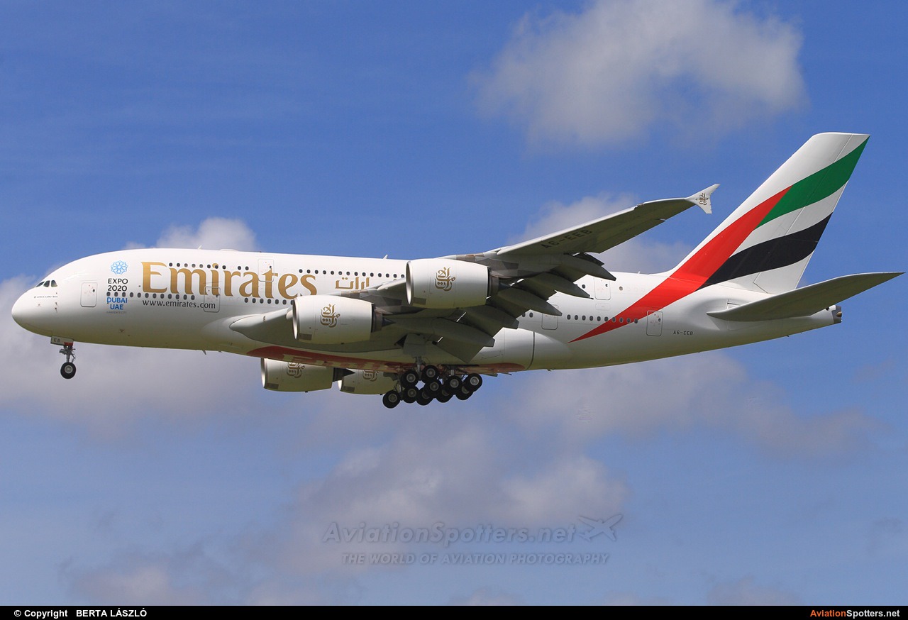 Emirates Airlines  -  A380-861  (A6-EEB) By BERTA LÁSZLÓ (BERTAL)