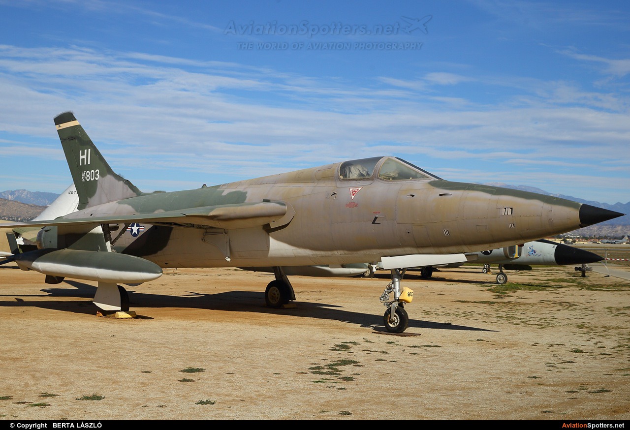 USA - Air Force  -  F-105B Thunderchief  (57-5803) By BERTA LÁSZLÓ (BERTAL)