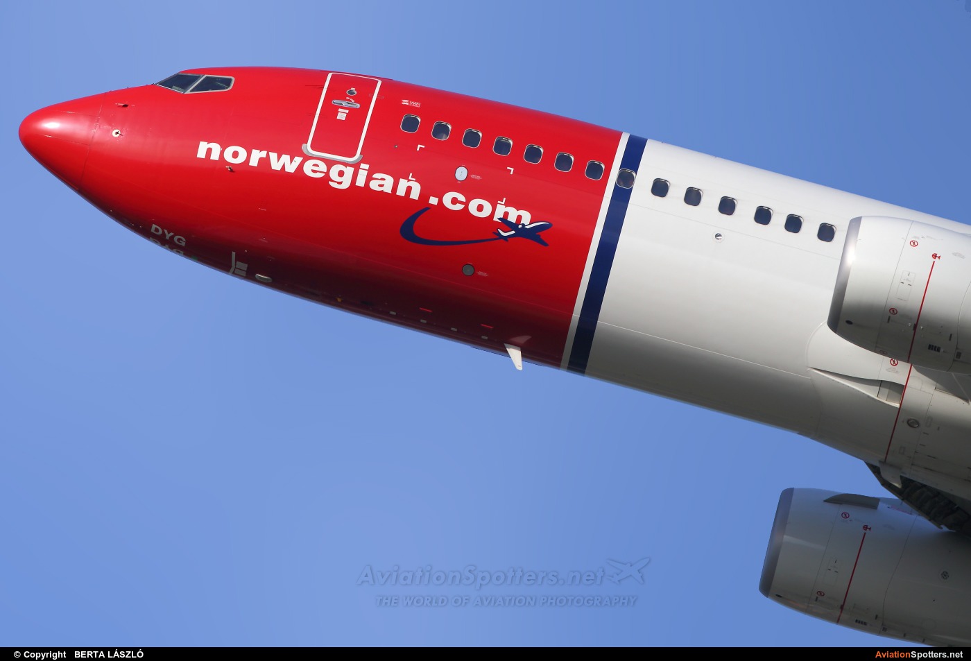 Norwegian Air Shuttle  -  737-800  (LN-DYL) By BERTA LÁSZLÓ (BERTAL)