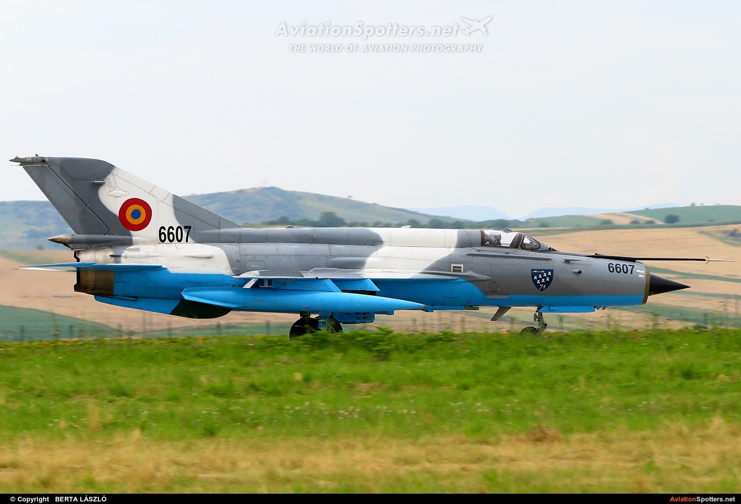 Romania - Air Force  -  MiG-21 LanceR C  (6607) By BERTA LÁSZLÓ (BERTAL)