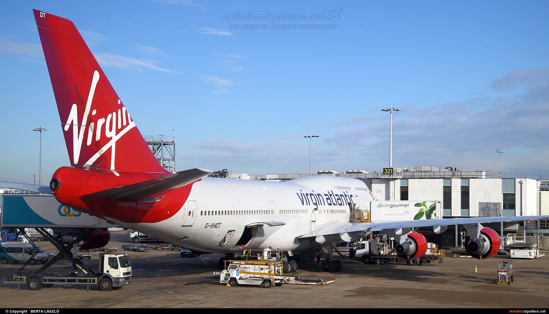 Virgin Atlantic  -  747-4Q8  (G-VHOT) By BERTA LÁSZLÓ (BERTAL)