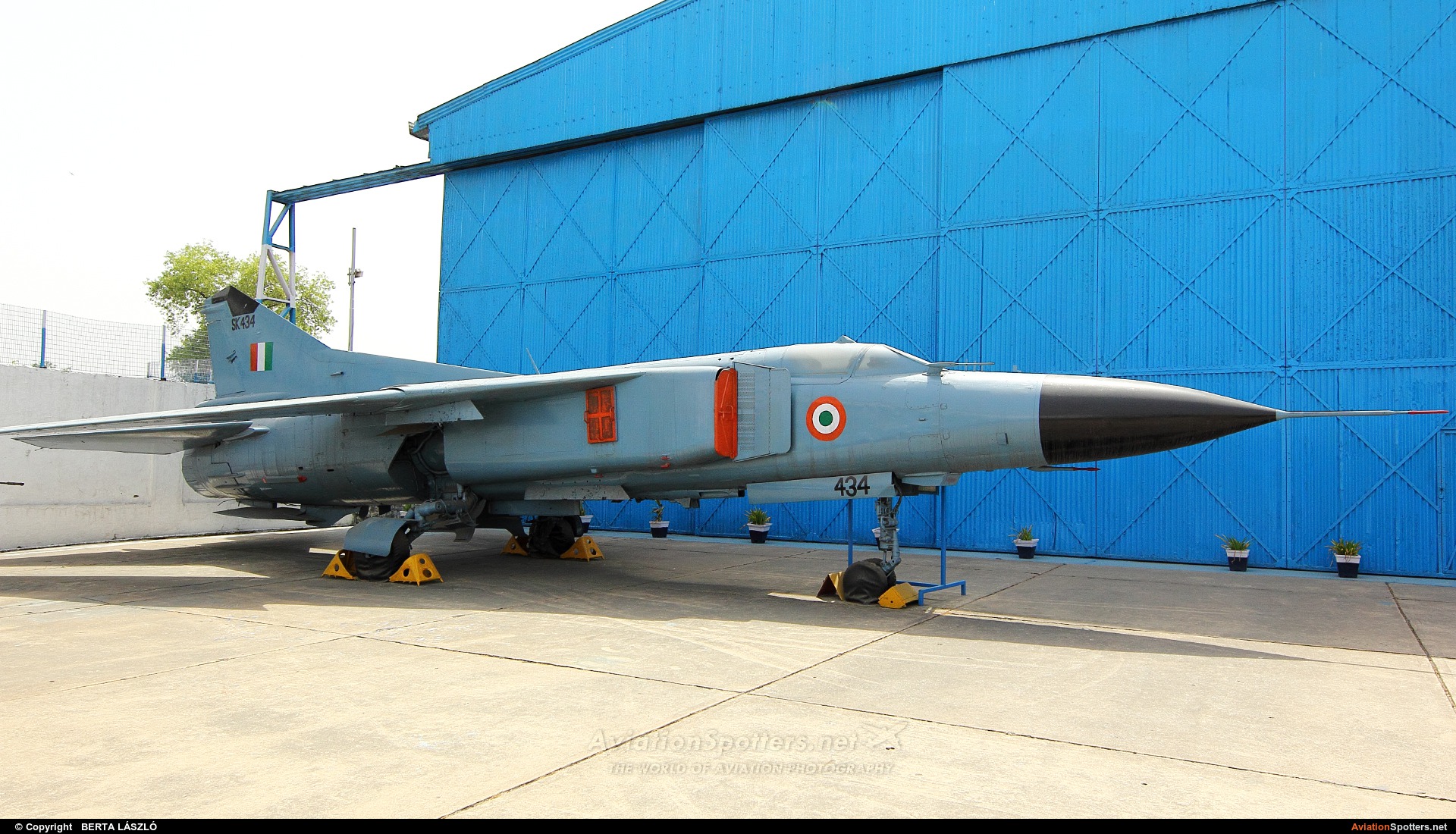 India - Air Force  -  MiG-23MF  (SK434) By BERTA LÁSZLÓ (BERTAL)