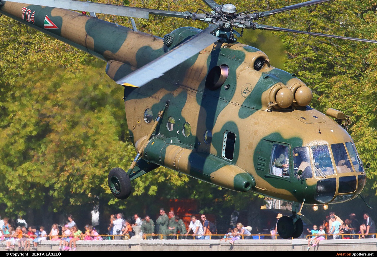 Hungary - Air Force  -  Mi-17  (704) By BERTA LÁSZLÓ (BERTAL)