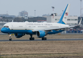Boeing - C-32A (99-0003) - PEPE74