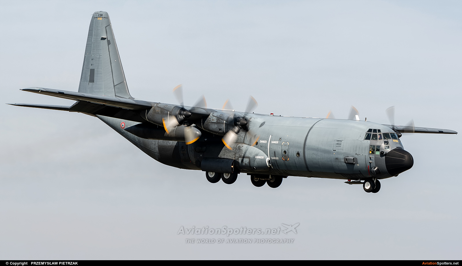 France - Air Force  -  C-130H Hercules  (5152) By PRZEMYSŁAW PIETRZAK (PEPE74)