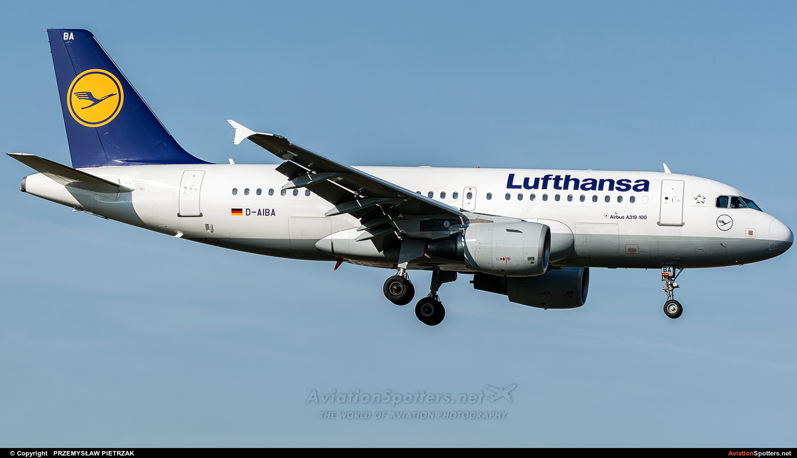 Lufthansa  -  A319  (D-AIBA) By PRZEMYSŁAW PIETRZAK (PEPE74)