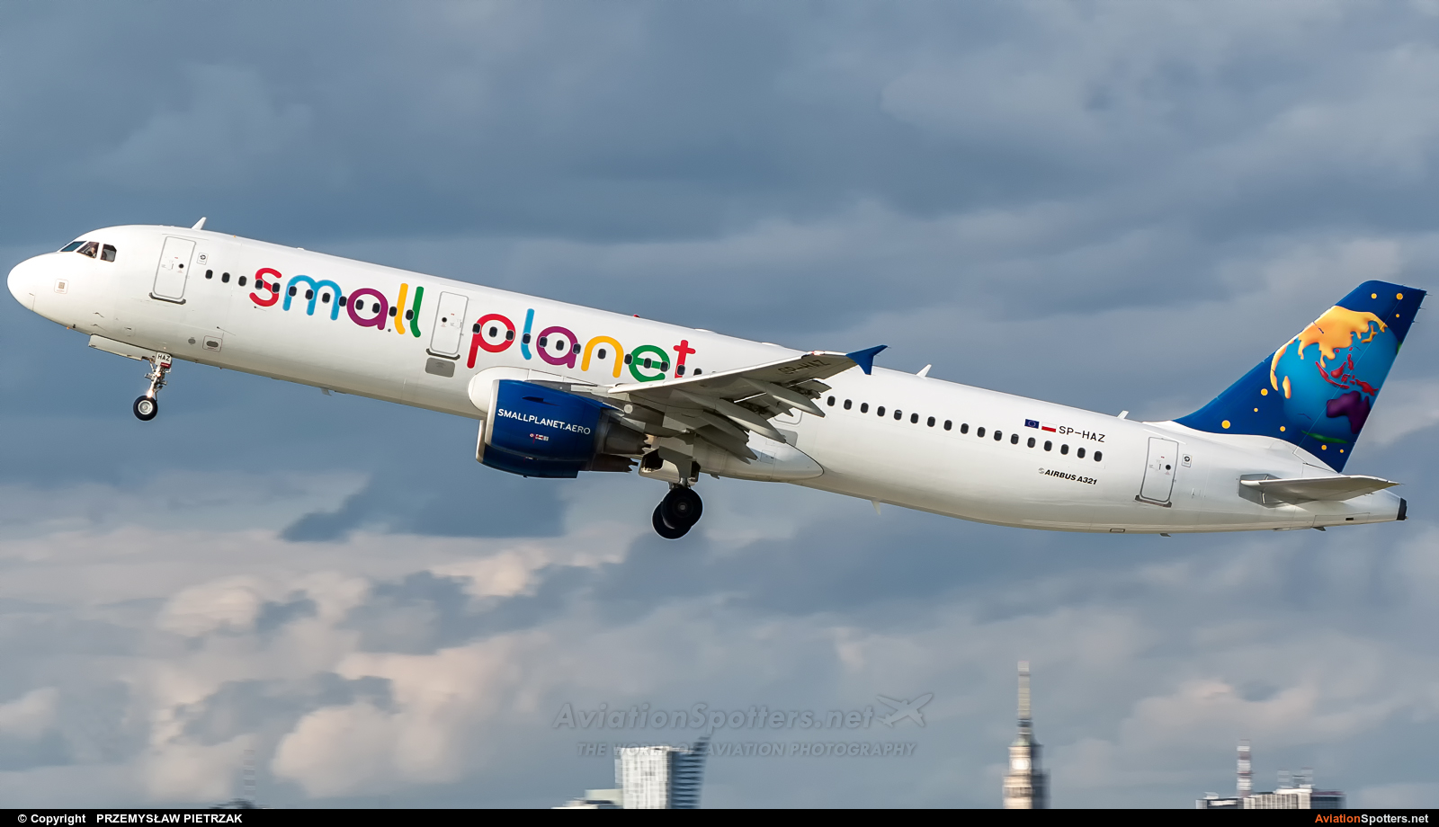 Small Planet Airlines  -  A321-211  (SP-HAZ) By PRZEMYSŁAW PIETRZAK (PEPE74)