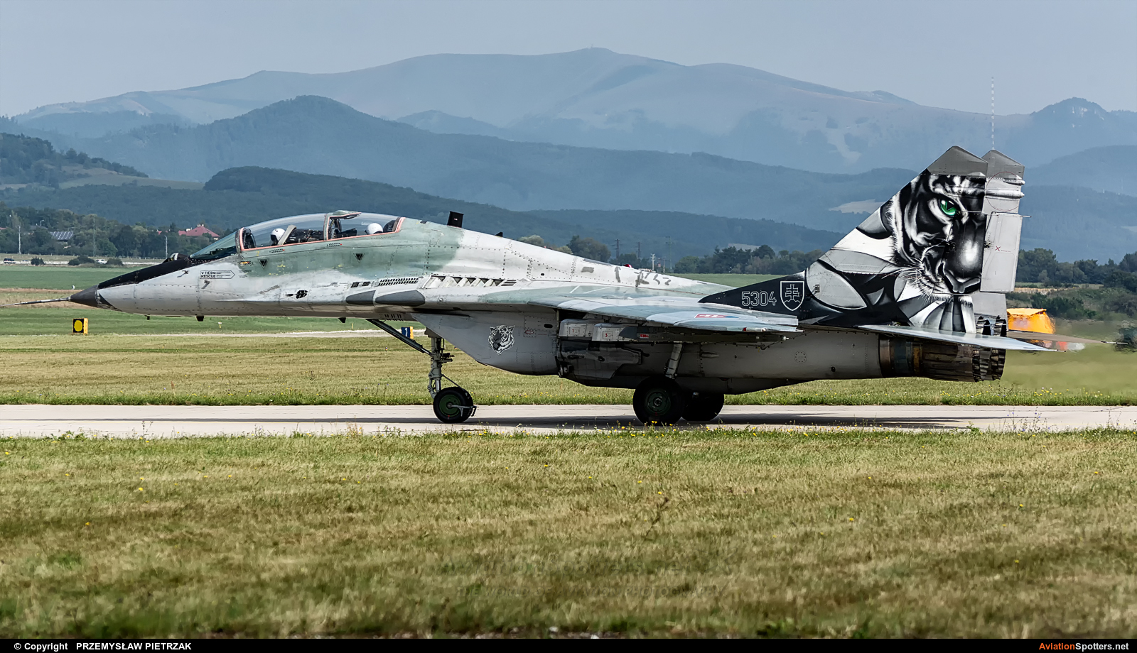 Slovakia - Air Force  -  MiG-29UBS  (5304) By PRZEMYSŁAW PIETRZAK (PEPE74)