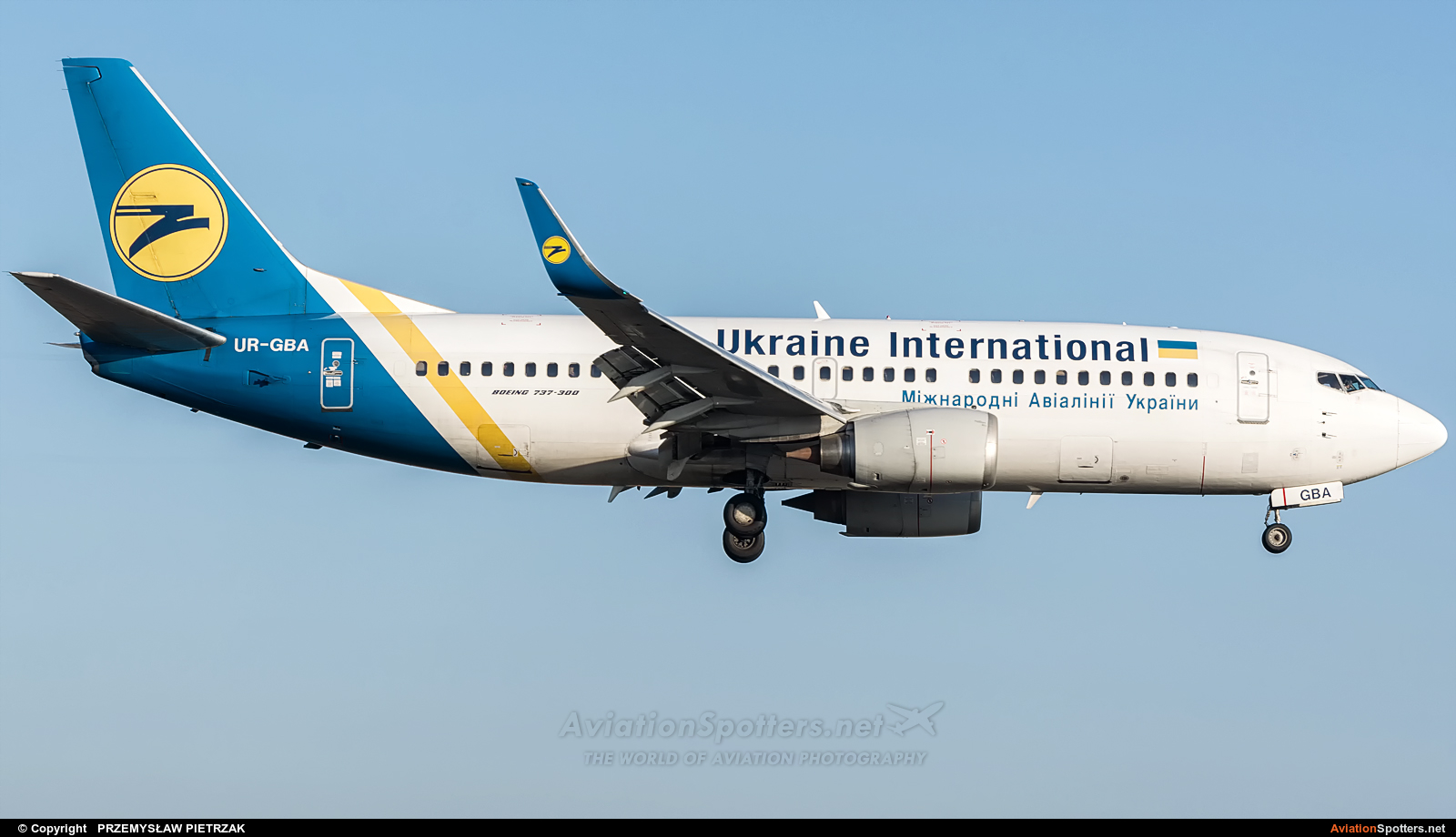Ukraine International Airlines  -  737-300  (UR-GBA) By PRZEMYSŁAW PIETRZAK (PEPE74)