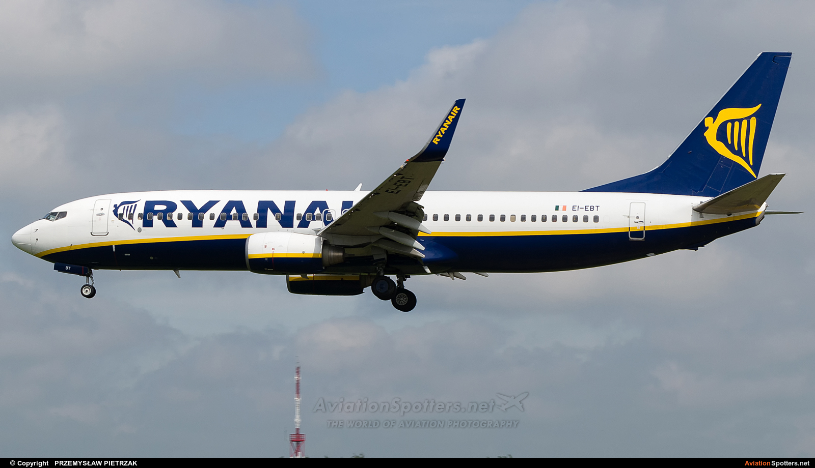 Ryanair  -  737-800  (EI-EBT) By PRZEMYSŁAW PIETRZAK (PEPE74)