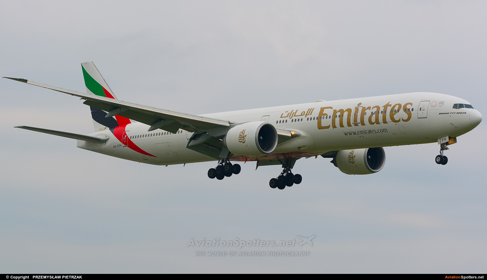 Emirates Airlines  -  777-300ER  (A6-EPH) By PRZEMYSŁAW PIETRZAK (PEPE74)