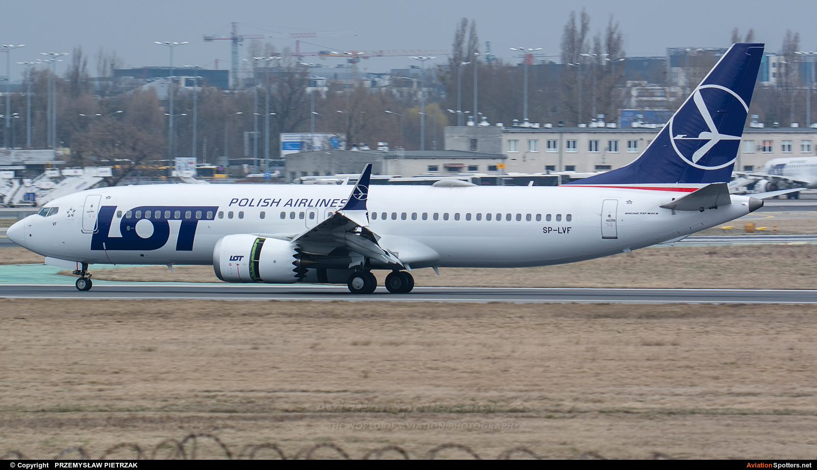 LOT - Polish Airlines  -  737-800  (SP-LVF) By PRZEMYSŁAW PIETRZAK (PEPE74)