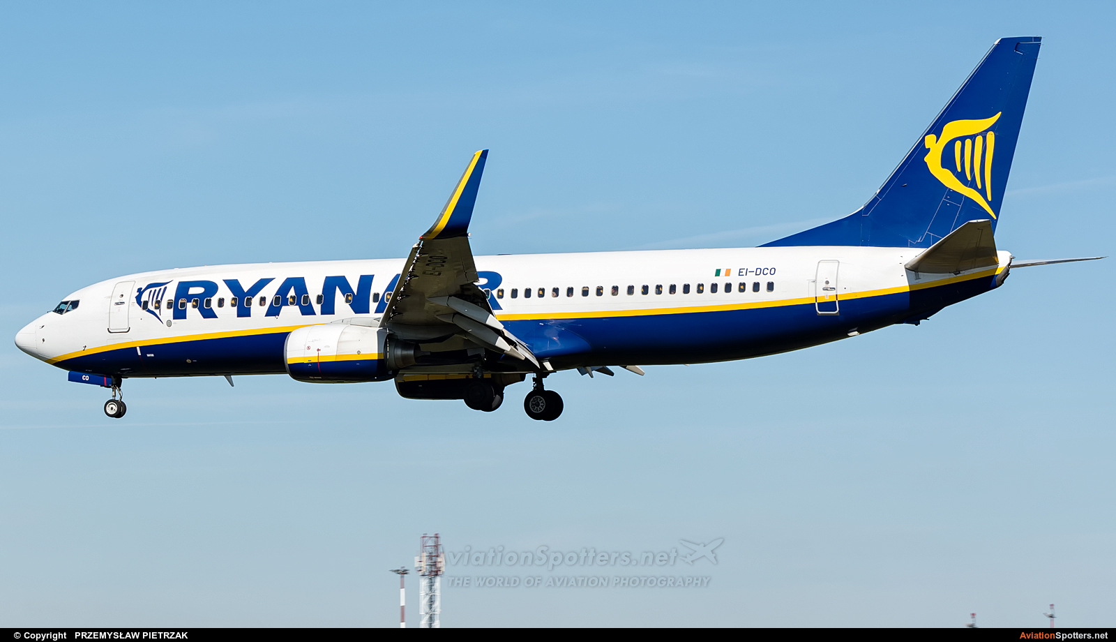 Ryanair  -  737-8AS  (EI-DCO) By PRZEMYSŁAW PIETRZAK (PEPE74)