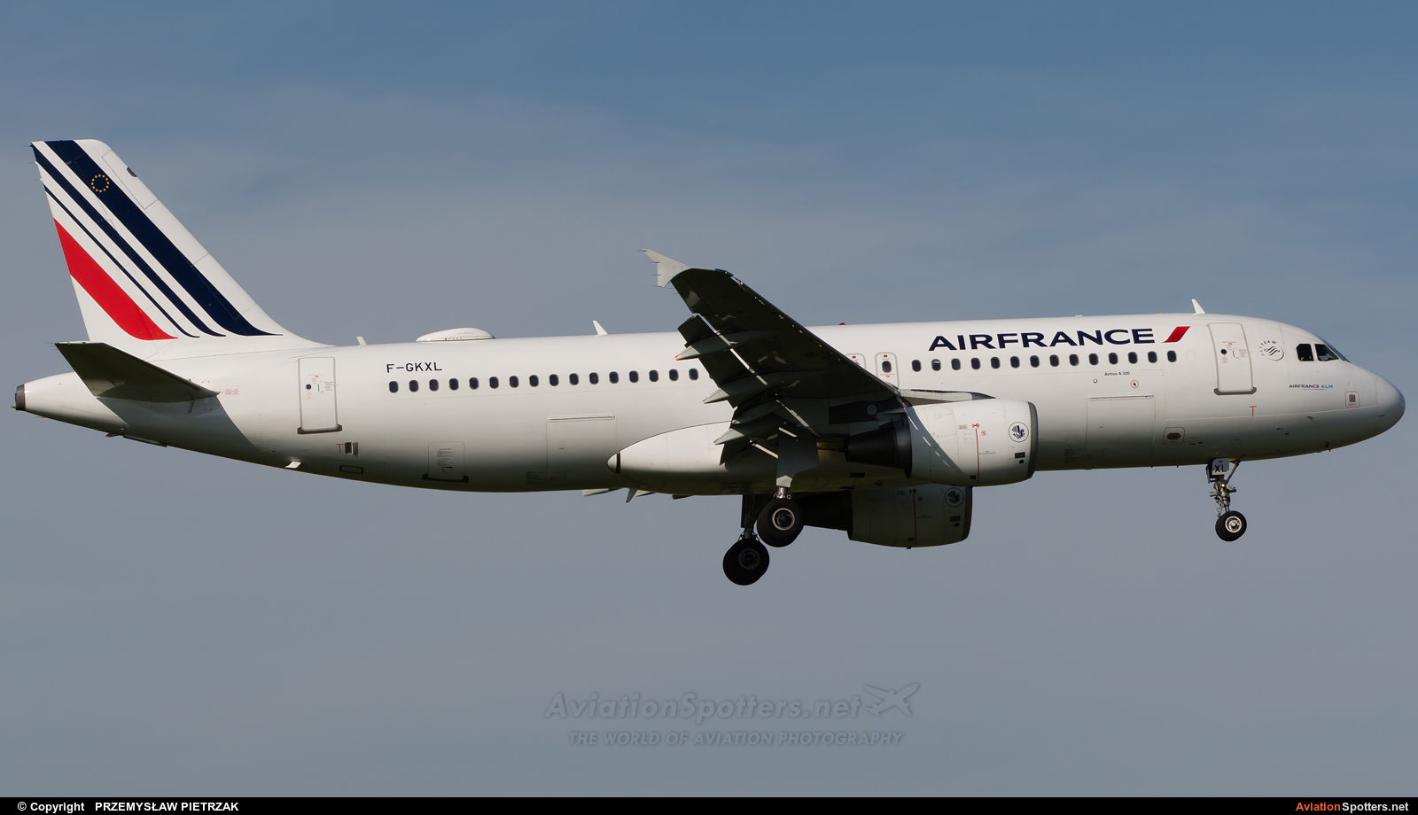 Air France  -  A320  (F-GKXL) By PRZEMYSŁAW PIETRZAK (PEPE74)