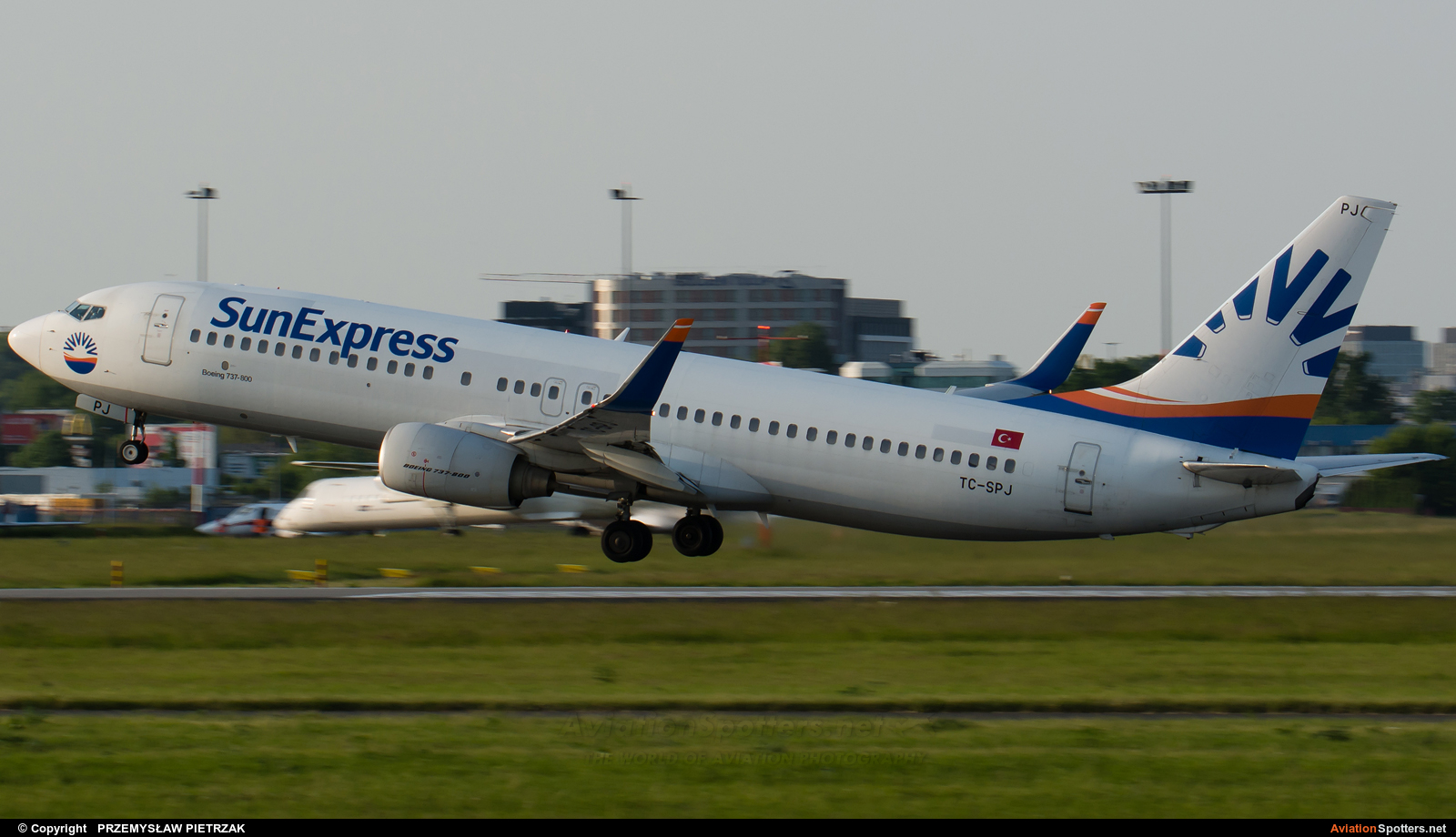 SunExpress  -  737-800  (TC-SPJ) By PRZEMYSŁAW PIETRZAK (PEPE74)