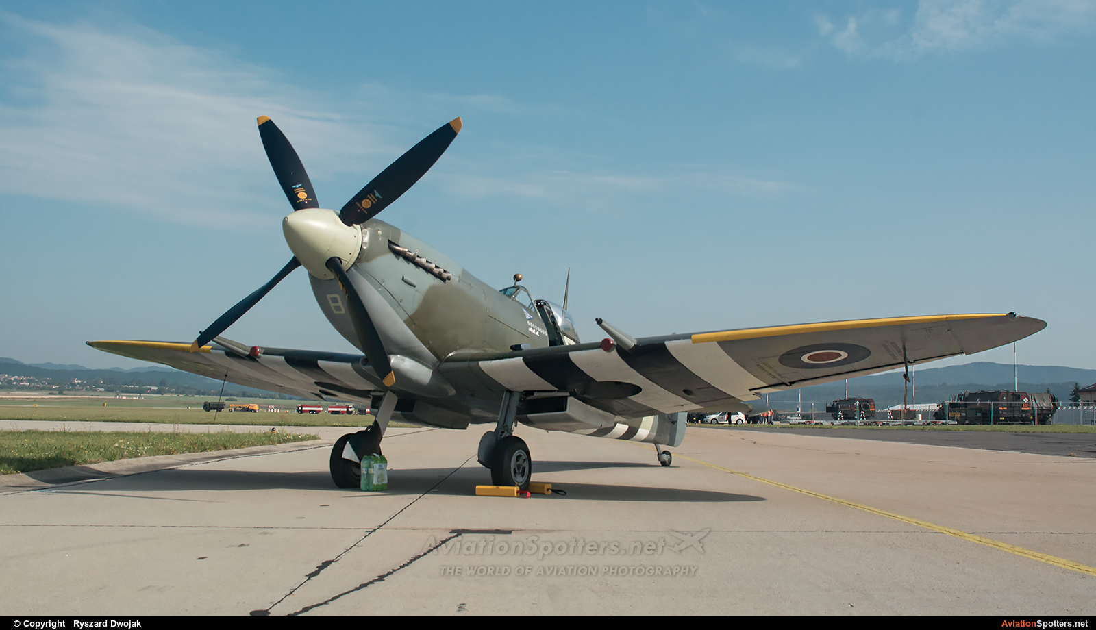 Private  -  Spitfire LF.XVI  (TE184) By Ryszard Dwojak (ryś)