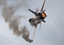 General Dynamics - F-16AM Fighting Falcon (J-015) - gut zoltan