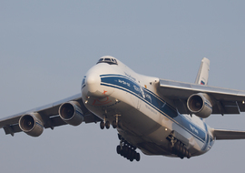 Antonov - An-124 (RA-82047) - gut zoltan