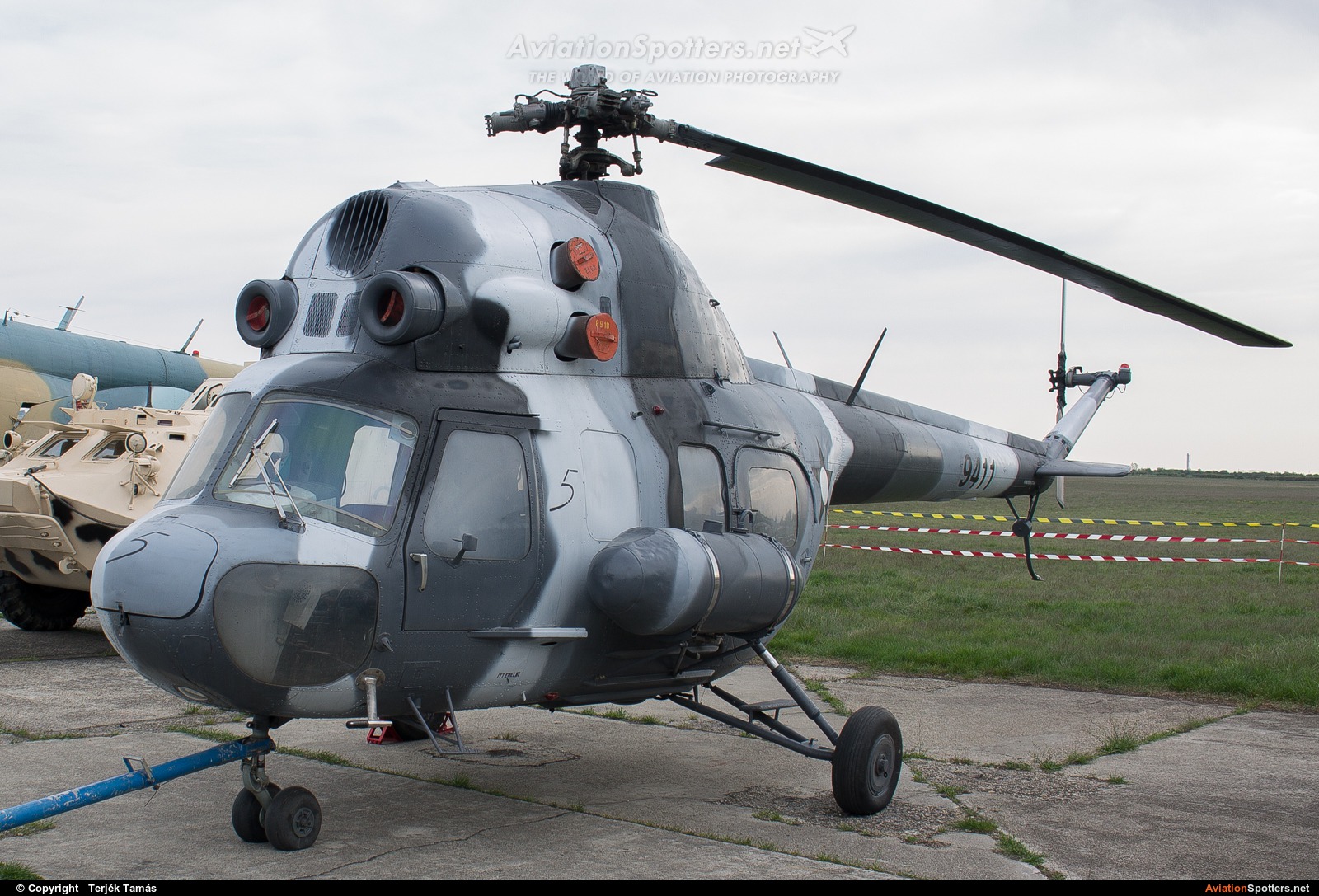 Hungary - Air Force  -  Mi-2  (9411) By Terjék Tamás (operator)